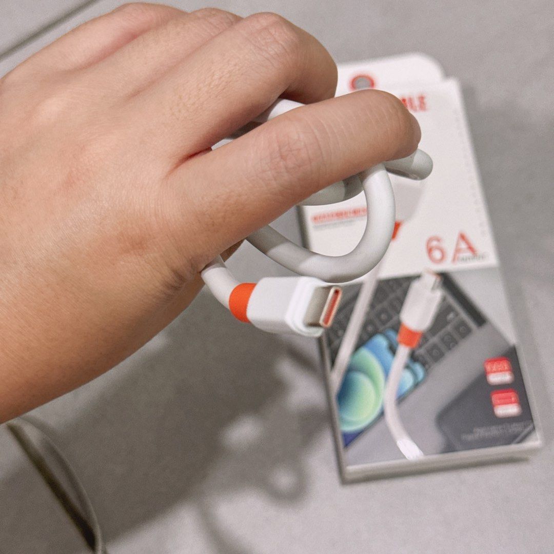 Data Cable (Category: Chargers & Cables) located in Cheras. Submitted by michelleshww (Listing ID 1324160397, Image 3). Description: .