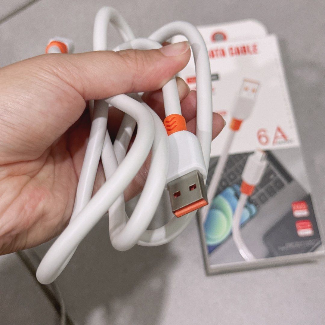 Data Cable (Category: Chargers & Cables) located in Cheras. Submitted by michelleshww (Listing ID 1324160397, Image 2). Description: .