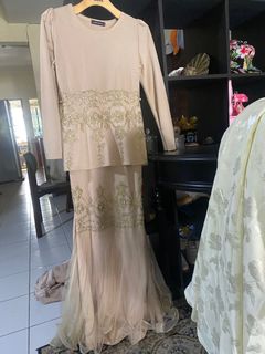 (Category: ) located in . Submitted by preloved_anything08 (Listing ID 1324037399, Image 1). Description: .