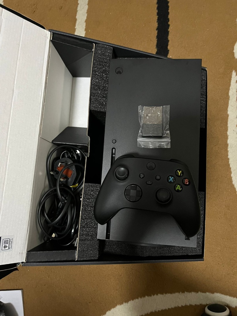 For Sale Xbox Series X Bundle 1TB + 1TB Official Xbox Seagate SSD