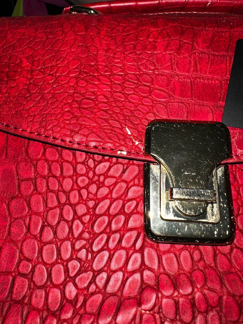 Red clutch bag forever 21 sales