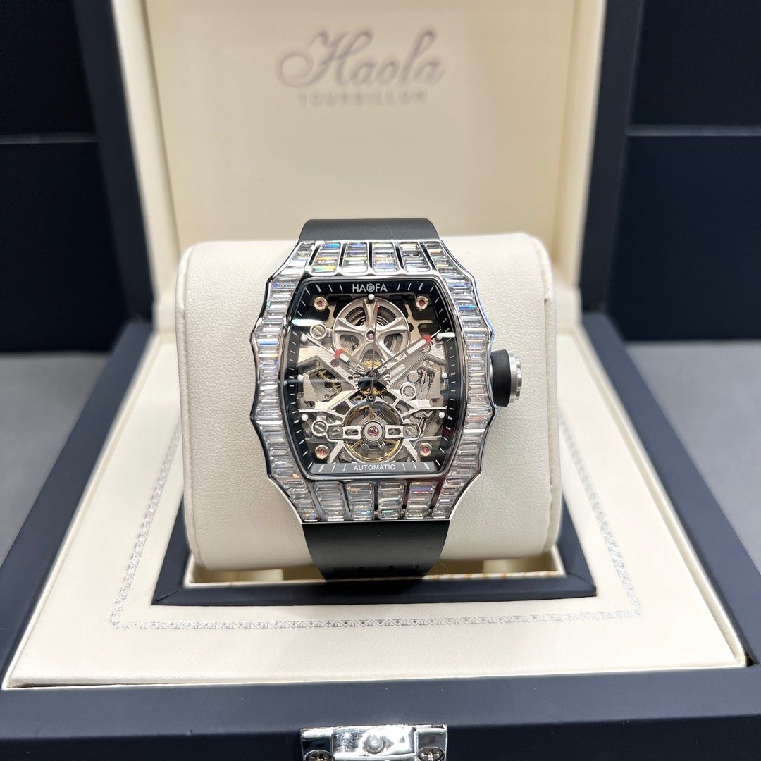 Haofa 1983 Trapezoidal Crystal Automatic Watch, Men's Fashion, Watches ...