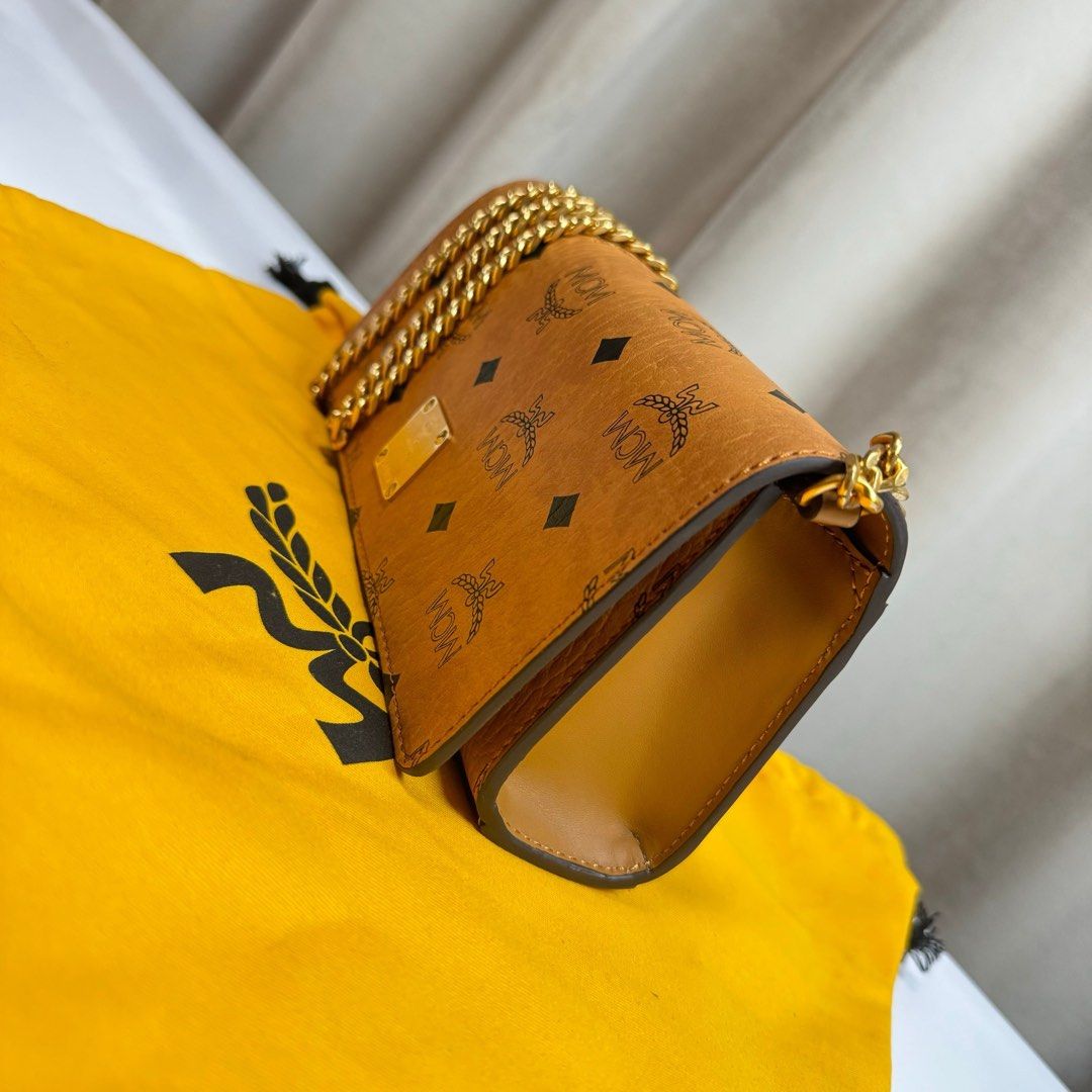 MCM Crossbody chain wallet bag Women s Fashion Bags Wallets Cross body Bags on Carousell