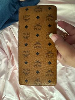 (Category: ) located in . Submitted by buyandtradez (Listing ID 1324034244, Image 1). Description: .