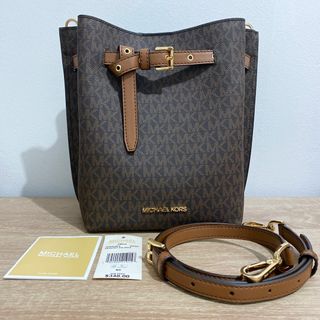 (Category: ) located in . Submitted by mselle.usgoodies (Listing ID 1324023698, Image 1). Description: .