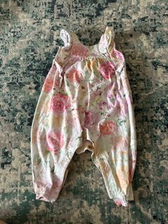 (Category: ) located in . Submitted by declutterfornew (Listing ID 1324030962, Image 1). Description: .