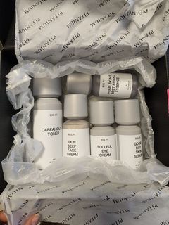 （分類：）位於 。 由 Stuff_preloved_authentic 提交（商品編號 1324010656，圖片 1）。簡介： 。
