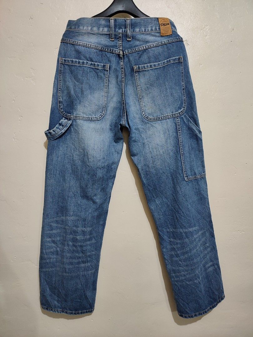 Retro Baggy jeans (Category: Jeans) located in Davao. Submitted by hippiehappy420 (Listing ID 1324123525, Image 2). Description: retro baggy pants waistline 30 issue light stains very good condition see photos for more details we ship nationwide visit my profile for more available listings tshirt caps Windbreaker activewear jeans Accessories Sweatshirt shorts hoodies polo shirts shoes etc..