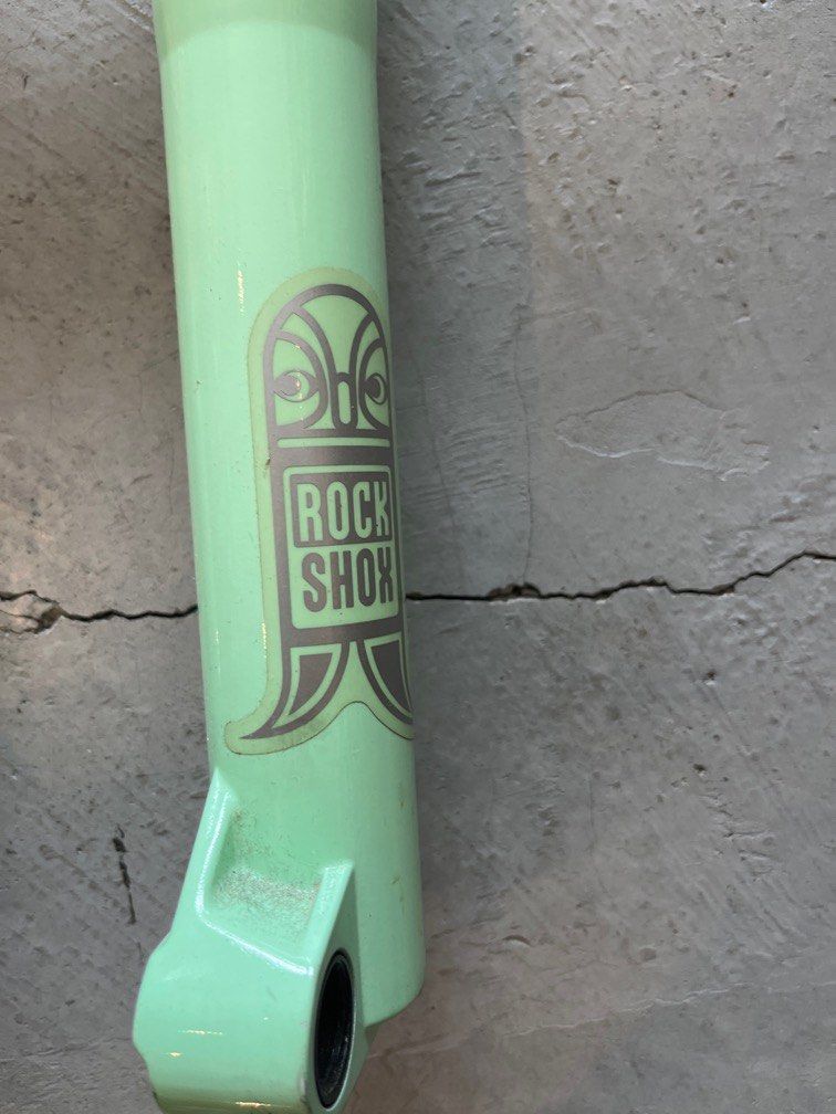 Rock Shox Domain 302 26” front suspension fork, Sports Equipment