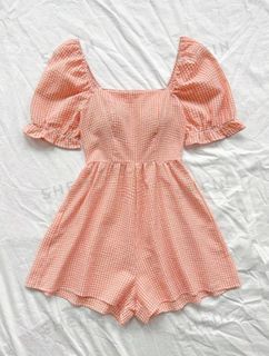 (Category: ) located in . Submitted by luxecam (Listing ID 1324017224, Image 1). Description: .