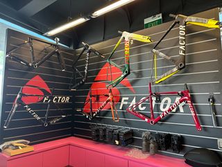 (Category: ) located in . Submitted by factorbike (Listing ID 1324077036, Image 1). Description: .