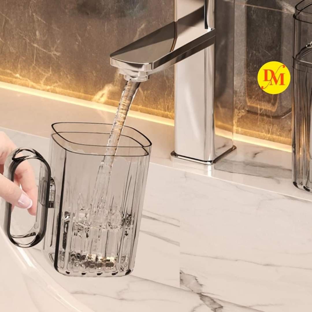 Travel Toothbrush /Toothpaste Holder (Category: Face Care) located in Mandaluyong City. Submitted by shopmla (Listing ID 1324072747, Image 3). Description: Travel Toothbrush /Toothpaste Holder Php 250. Acrylic material High quality.