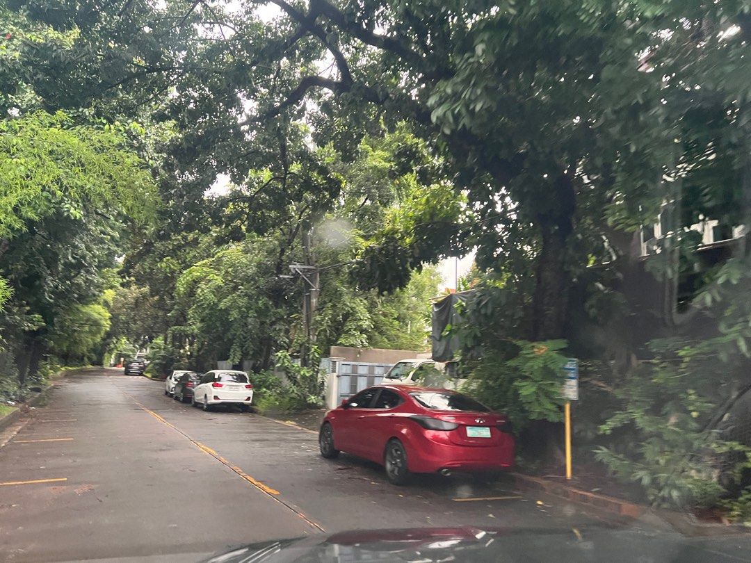 Valle verde lot for sale (Category: Lot) located in Taguig. Submitted by brokerhanstaneo_09178038728 (Listing ID 1323782217, Image 2). Description: Valle 5 Vacant Lot for Sale Lot size: 633 sqm P315,000 per sqm P200Million.