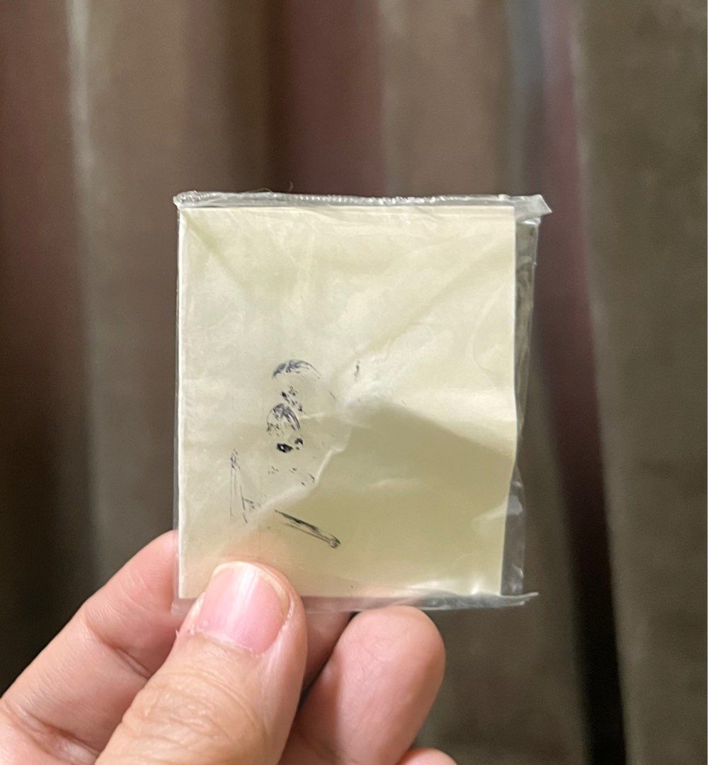 Vintage Hello kitty pin (Category: Vintage Collectibles) located in Manila. Submitted by yourtoothfairy (Listing ID 1324094199, Image 3). Description: Vintage hello kitty pin. not sure if it’s authentic. sealed in plastic. with discoloration. please check pic for more details .