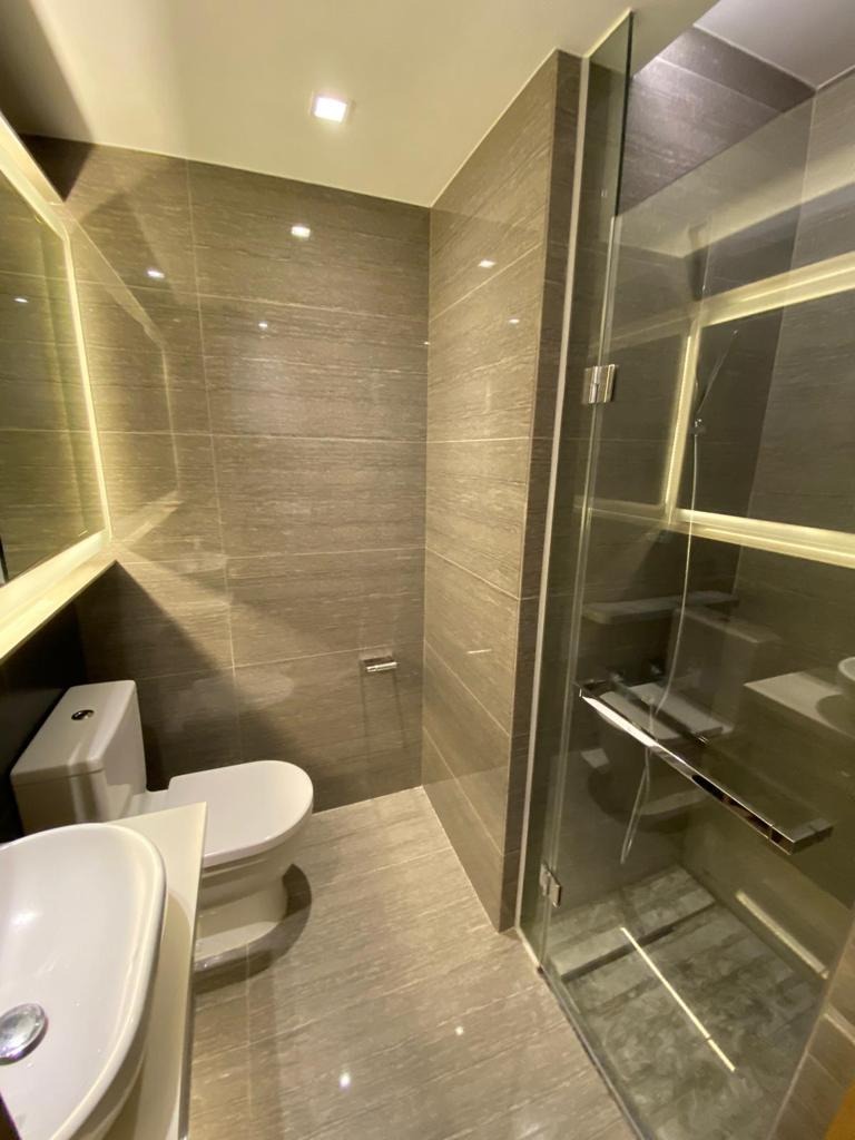 Cheung Sha Wan semi-new flat for sale63438051319809113