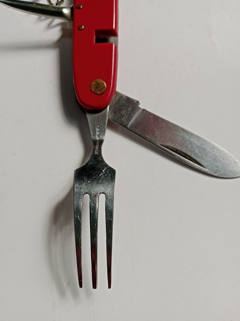 6-in-1 multifunctional knife (Category: Knives & Chopping Boards) located in Tabaco. Submitted by fritznicoleshoppe (Listing ID 1324245573, Image 2). Description: multifunctional knife (fork & spoon, corkscrew, swiss knife, bottle opener, etc. stainless steel.