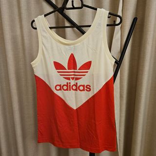 （分類：）位於 。 由 preloved_armoires 提交（商品編號 1324316488，圖片 1）。簡介： 。
