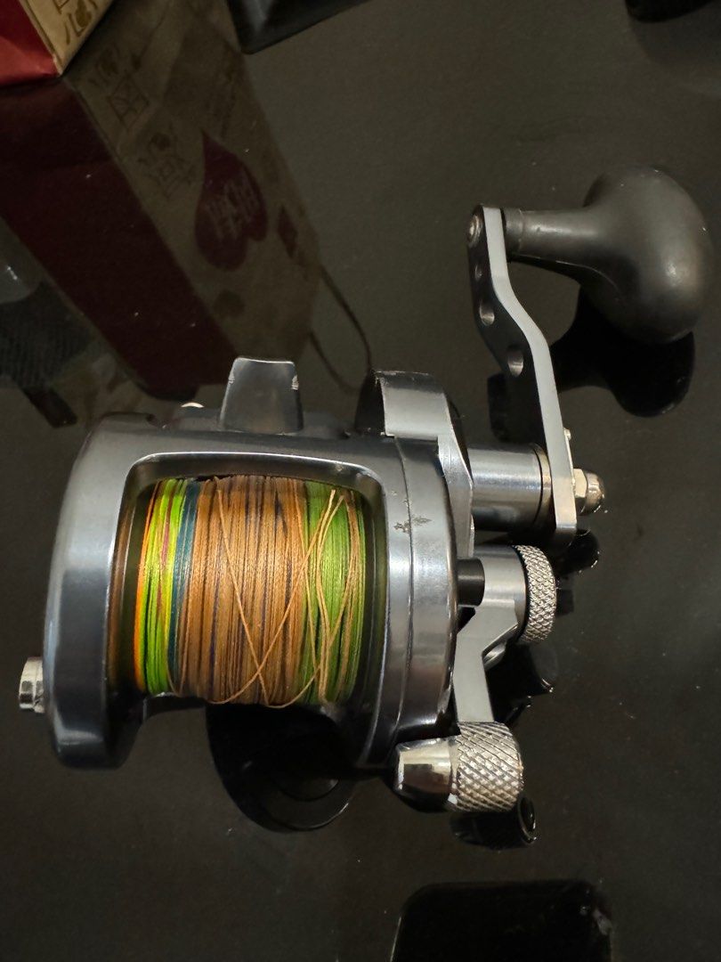 Avet SX5 3:1 reel made in USA (Right), Sports Equipment, Fishing 
