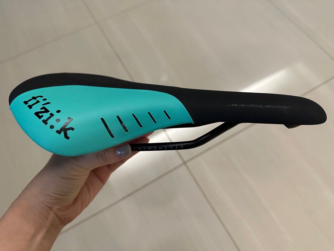 フィジーク　アンタレス R7　Bianchi FIZIK 「フィジーク」 ANTARES R7 サドル / 滋賀大津店
