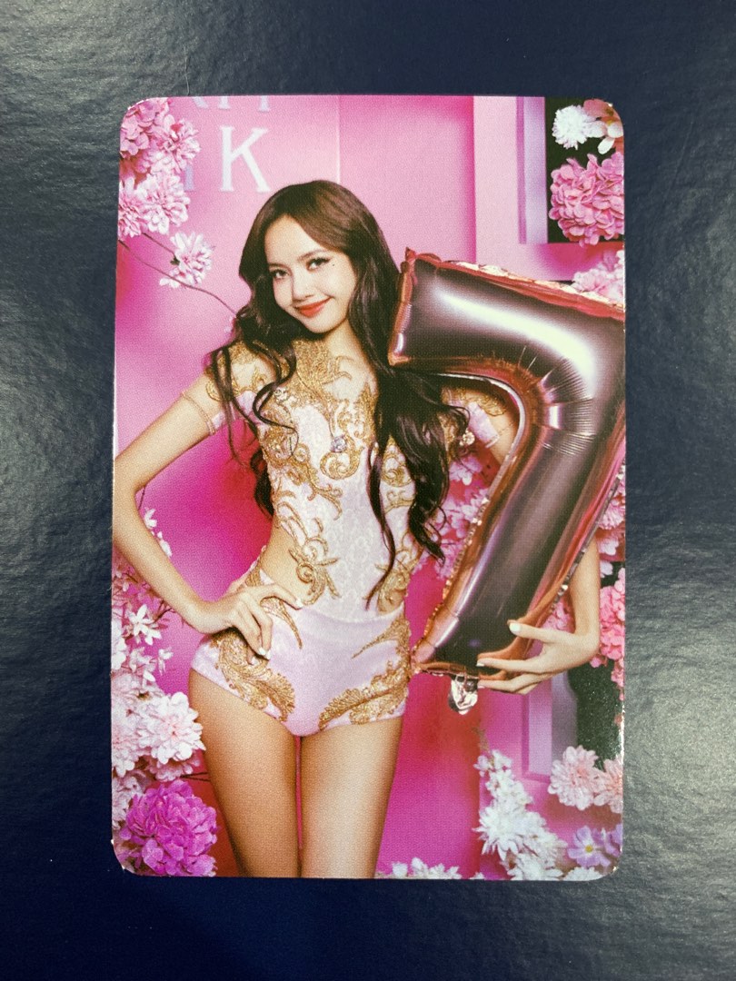 blackpink_lisa_7th_anniversary