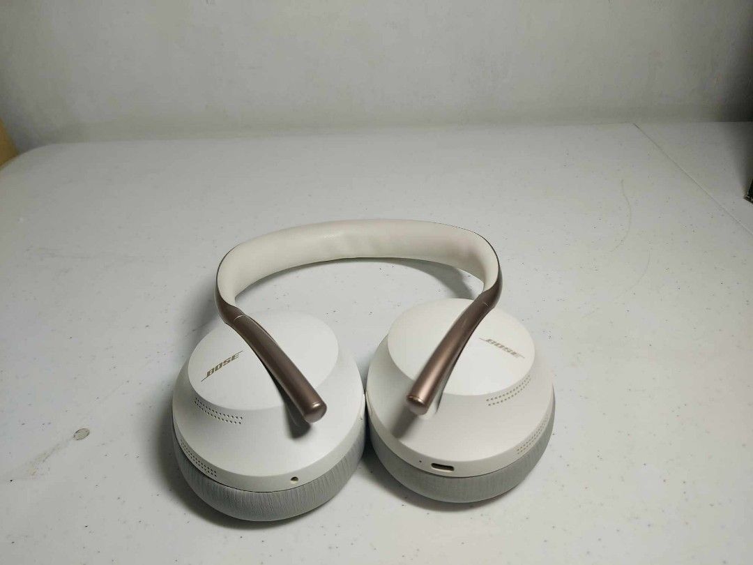 Bose NC 700 Noise Cancellation Head Phone (Category: Headphones & Headsets) located in Taytay. Submitted by mikz_1303 (Listing ID 1324267604, Image 1). Description: Bose NC 700 Noise Cancellation Head Phone Australian Mall Pullout Used as display unit Without Box pm me for more info....
