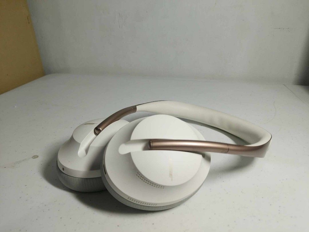 Bose NC 700 Noise Cancellation Head Phone (Category: Headphones & Headsets) located in Taytay. Submitted by mikz_1303 (Listing ID 1324267604, Image 2). Description: Bose NC 700 Noise Cancellation Head Phone Australian Mall Pullout Used as display unit Without Box pm me for more info....
