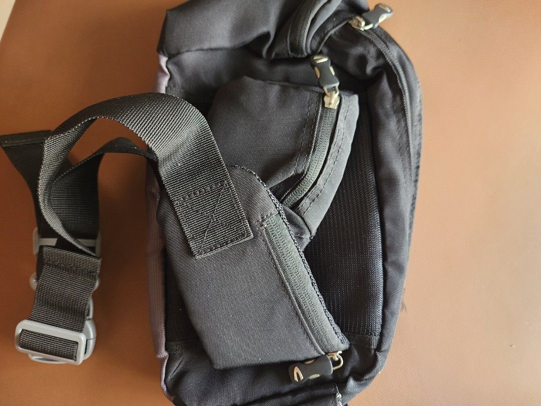 Camel Active sling bag Men s Fashion Bags Sling Bags on Carousell