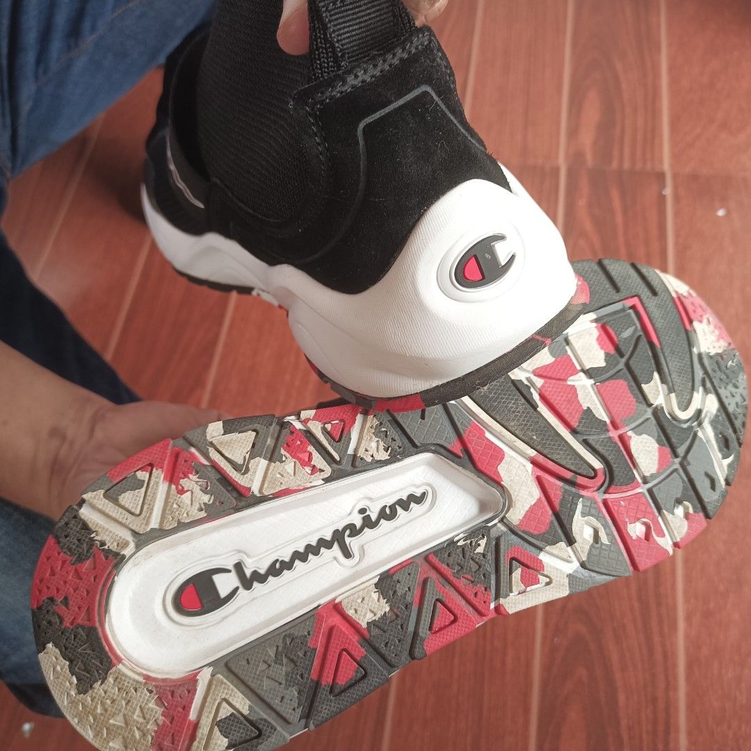 Champion Rally Pro Black Shoes (Category: Sneakers) located in Cabanatuan. Submitted by piwonscart (Listing ID 1324225569, Image 2). Description: wts lfb ph Champion Rally Pro Black Shoes 3,000 + shipping fee Size: USA 7Y EU 40 CM 25 UK 6 rfs: not used mop: gcash or cash (for meetup) mod: jnt or lbc can do meetup at cabanatuan city.