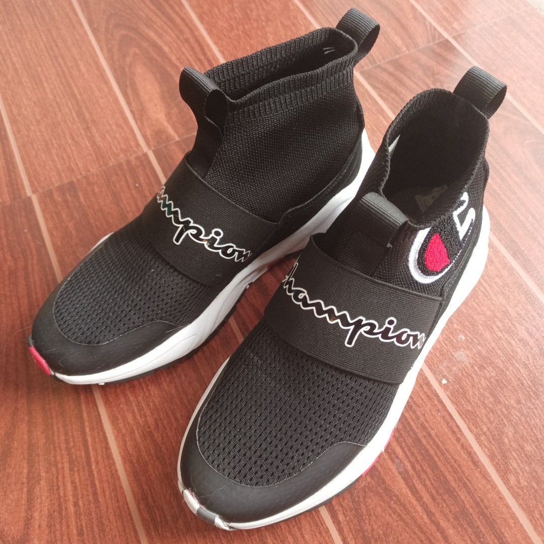 Champion Rally Pro Black Shoes (Category: Sneakers) located in Cabanatuan. Submitted by piwonscart (Listing ID 1324225569, Image 1). Description: wts lfb ph Champion Rally Pro Black Shoes 3,000 + shipping fee Size: USA 7Y EU 40 CM 25 UK 6 rfs: not used mop: gcash or cash (for meetup) mod: jnt or lbc can do meetup at cabanatuan city.