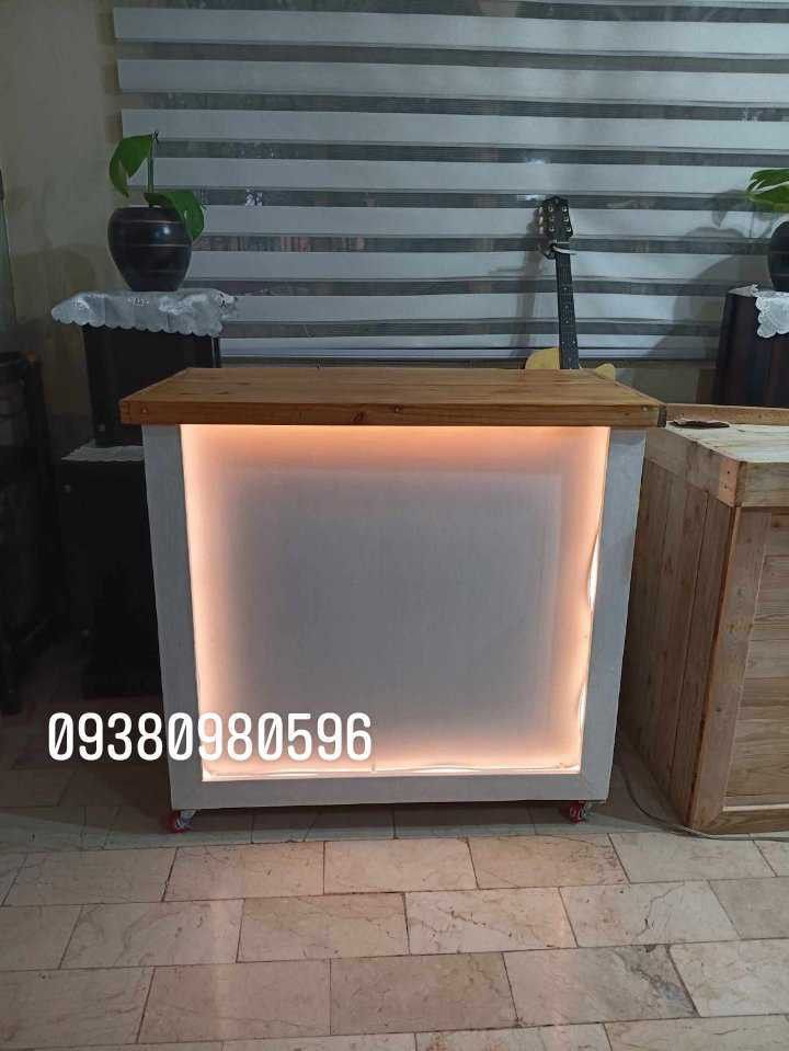 Coffee Mobile Cart onhand ‼️ (Category: Tables & Sets) located in Manila. Submitted by efghiwoodwork (Listing ID 1324334487, Image 1). Description: Do you want to start your own business?New Collapsible Coffee cart,simple and elegant🤎🤍Order Now!! Starting a food cart is an excellent way to get into the food business.For Affordable Customized High Quality carts, you can contact us or Dm💌 Location 🛻North Caloocan 😊 ✅actual foodcart posted ✅Var