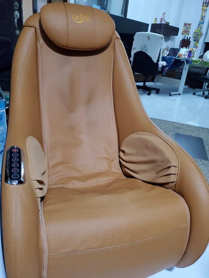 GINTELL DEVANO DE VANO MASSAGE CHAIR GT 9001