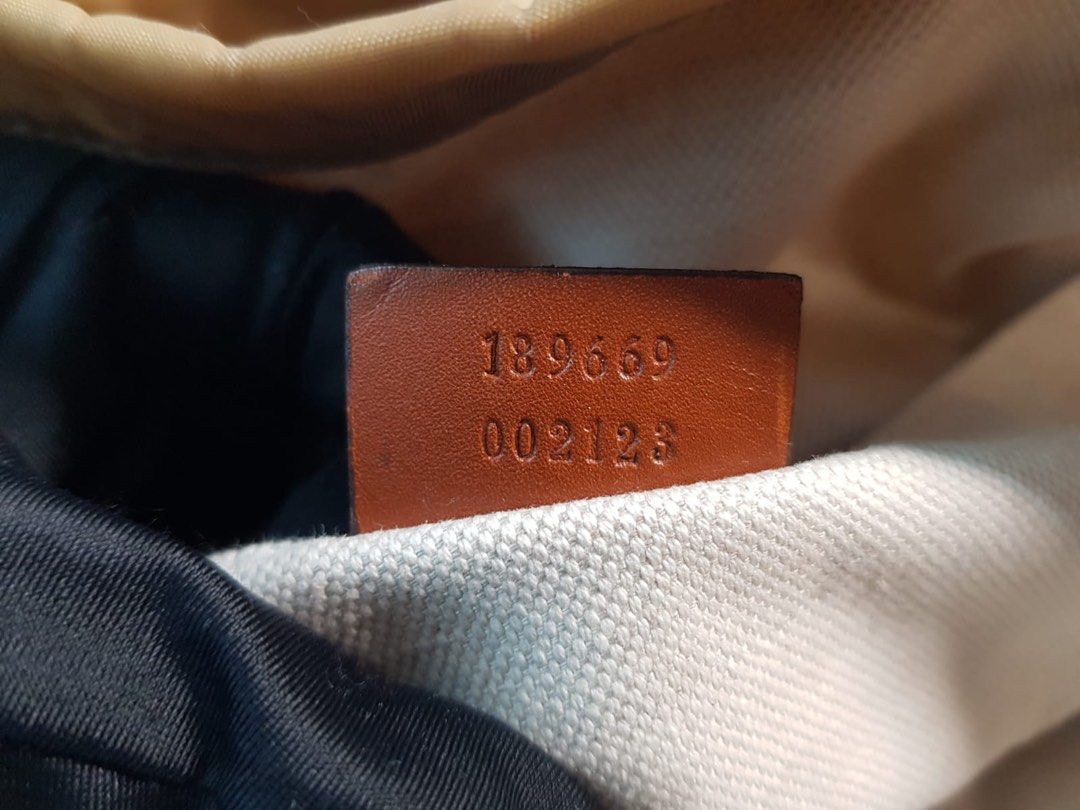 Gucci Nylon Tote (Category: Luxury Bags & Wallets) located in Paranaque City. Submitted by shopjmac (Listing ID 1324349048, Image 2). Description: Discoloration on seams.
