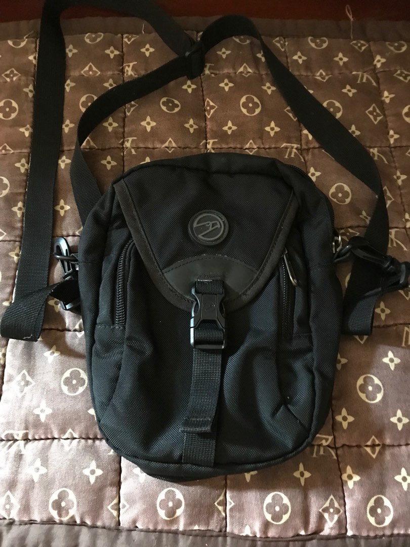 Hawk sling bag clearance