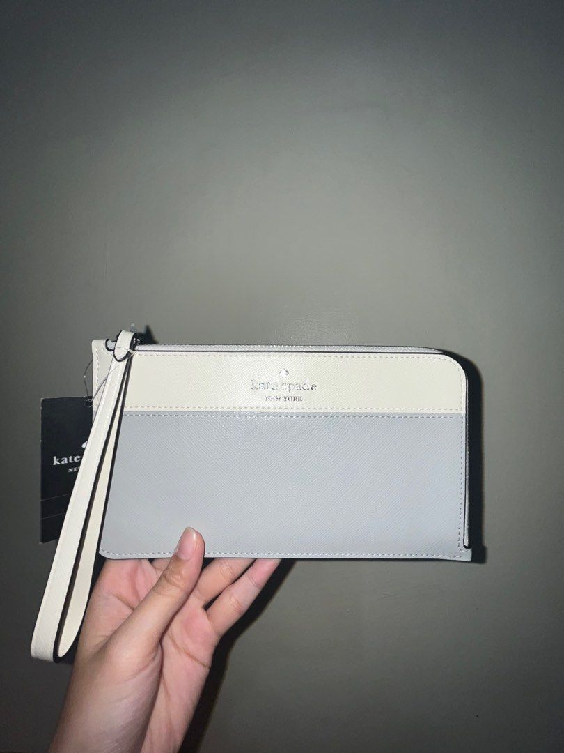Kate Spade Wristlet (Category: Wallets & Card holders) located in Las Pinas. Submitted by marfa_ (Listing ID 1324206496, Image 3). Description: Original and Brand New from US with limited stocks!! PM if interested .