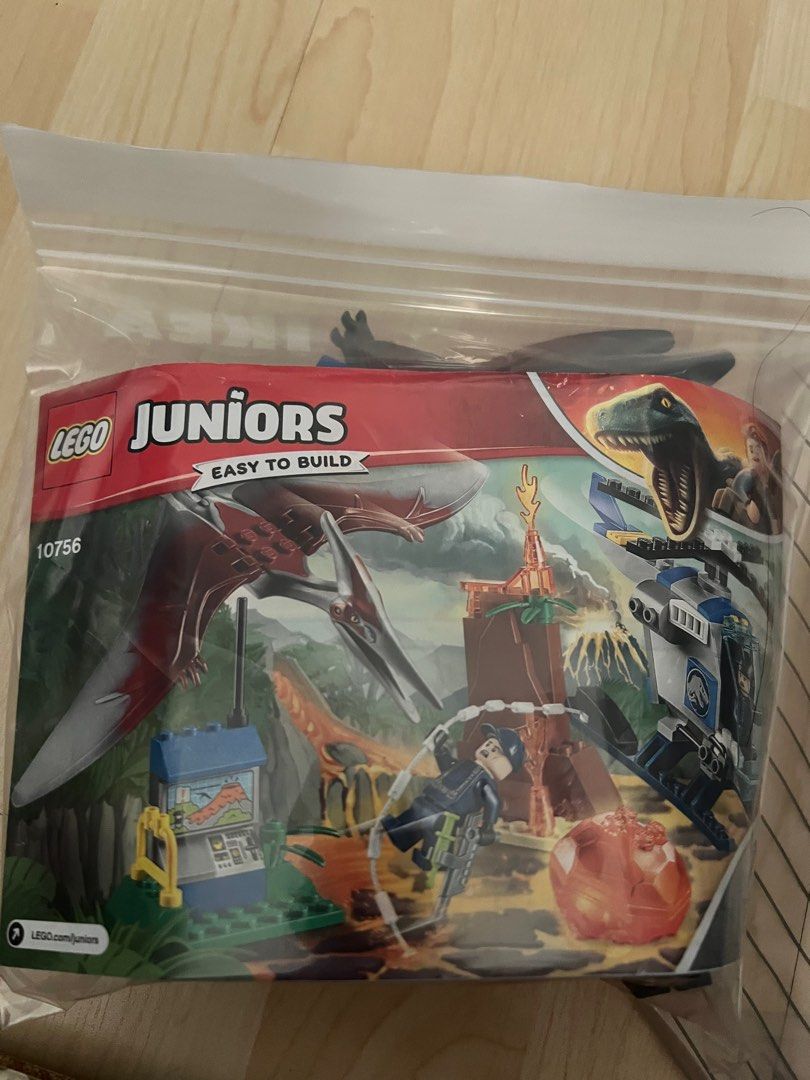 Lego 10756 LEGO Juniors 10756 Jurassic World Pteranodon Escape Hobbies Toys Toys Games on Carousell