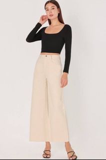 (Category: ) located in . Submitted by melonthrifts (Listing ID 1324329429, Image 1). Description: .