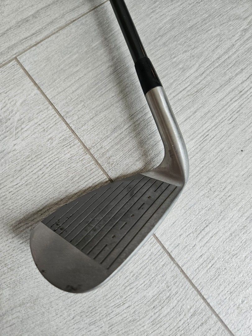 Mizuno Efil P Golf Carousell