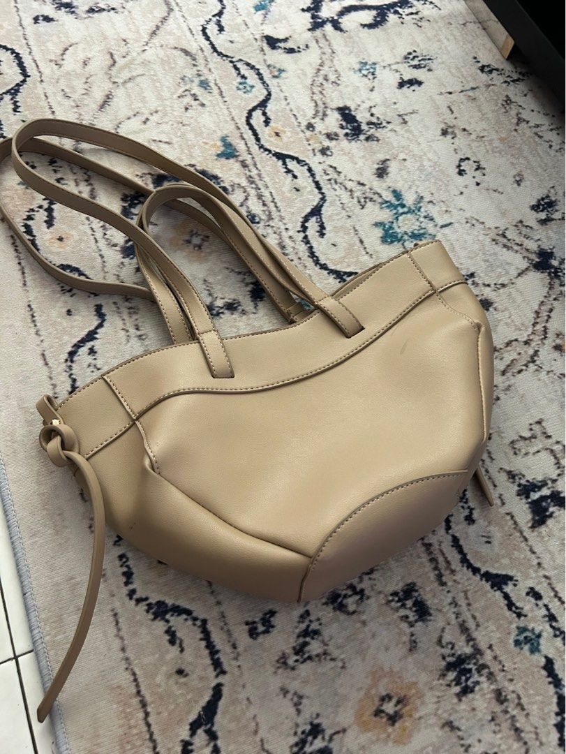 Brands outlet handbag clearance