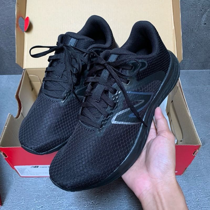 Sepatu new balance hitam original outlet