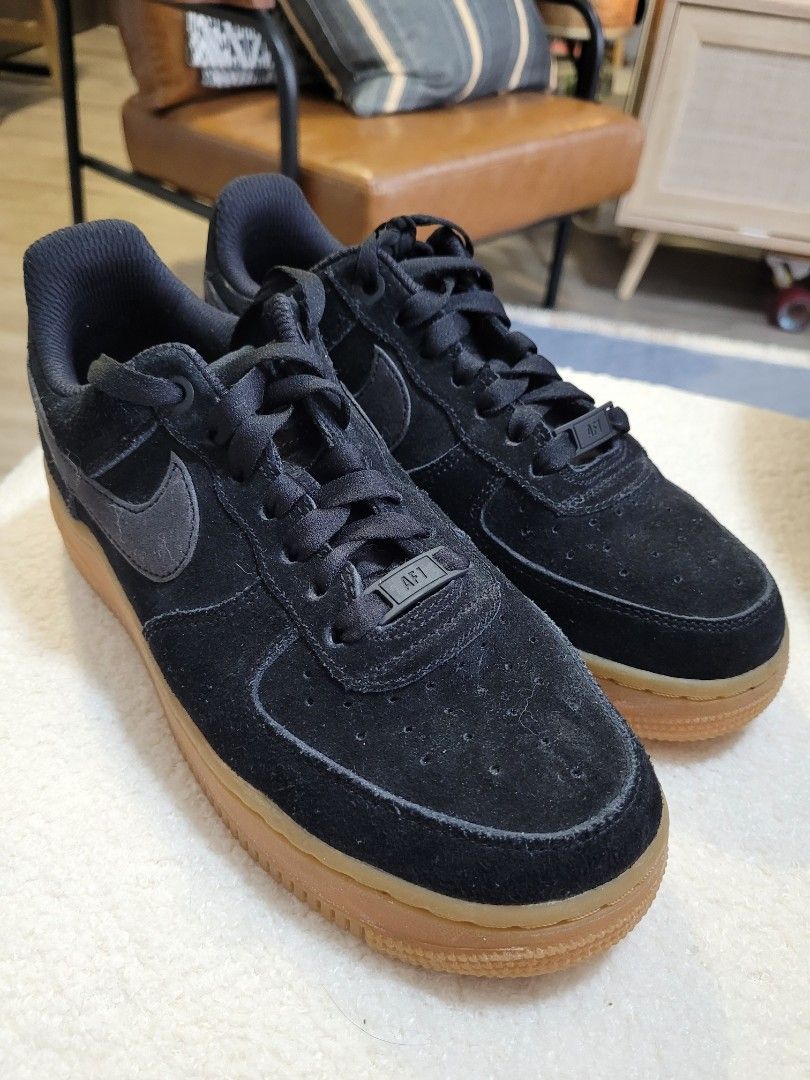 Nike trainers gum sole hotsell