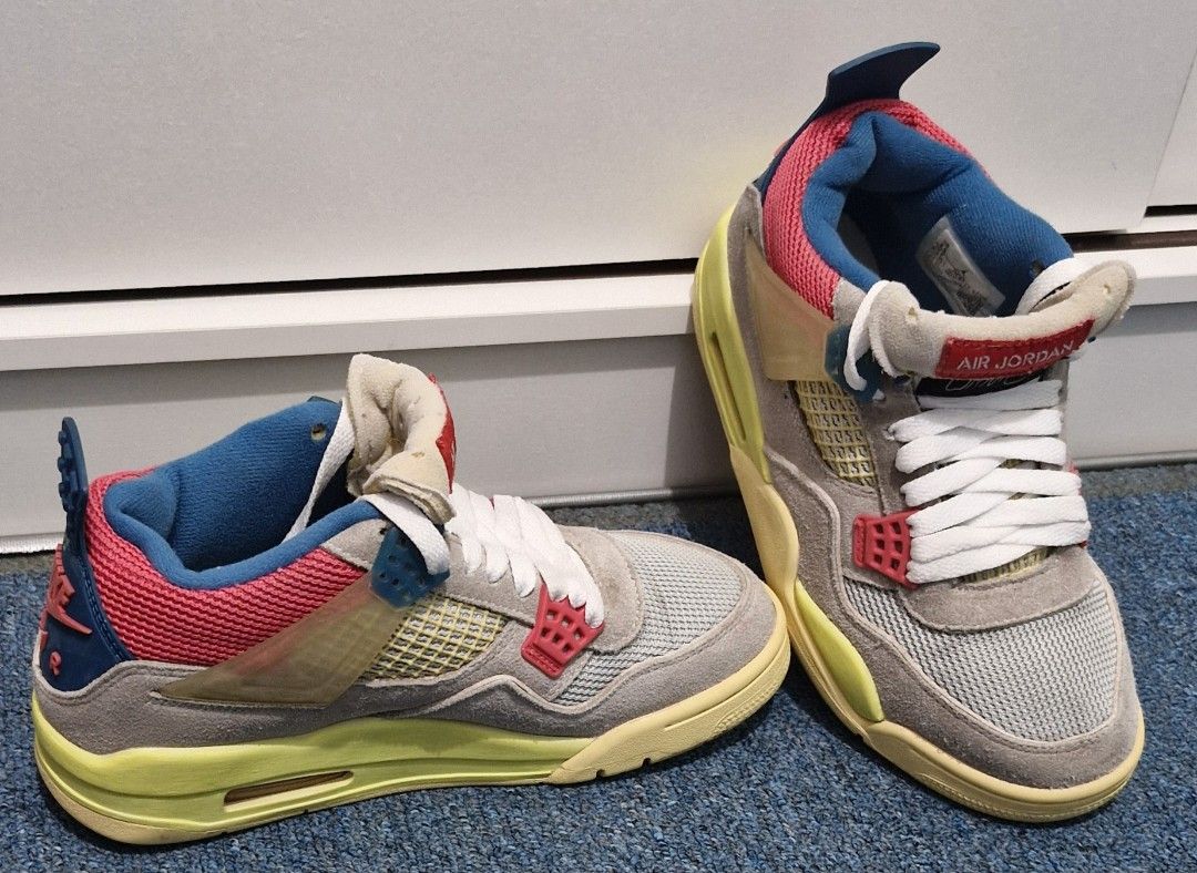 Nike Air Jordan Retro 4 UNLA second Shoes Branded, Fesyen Wanita, Sepatu di  Carousell