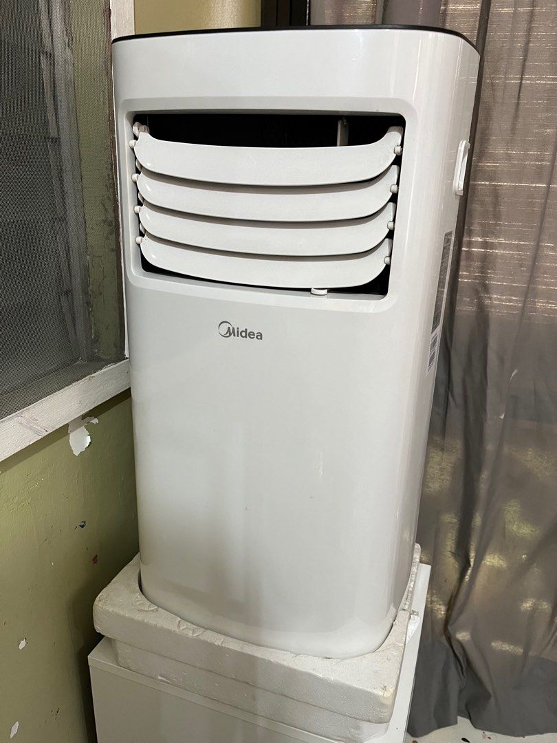 ORIGINAL MIDEA Portable Aircon 1HP With Timer Wireless Remote Control Air Purifying Carbon Filter (Category: Air Conditioning and Heating) located in Binan City. Submitted by just4stuffs (Listing ID 1324191292, Image 1). Description: ORIGINAL MIDEA Portable Aircon 1HP With Timer Wireless Remote Control Air Purifying Carbon Filter Item condition: Used but not abused Complete with box With remote Note: The exhaust hose is already short but still us