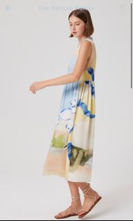 (Category: ) located in . Submitted by burstingwardrobe (Listing ID 1324202710, Image 1). Description: .