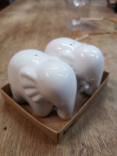 （分類：）位於 。 由 newyearseve 提交（商品編號 1324362260，圖片 1）。簡介： 。