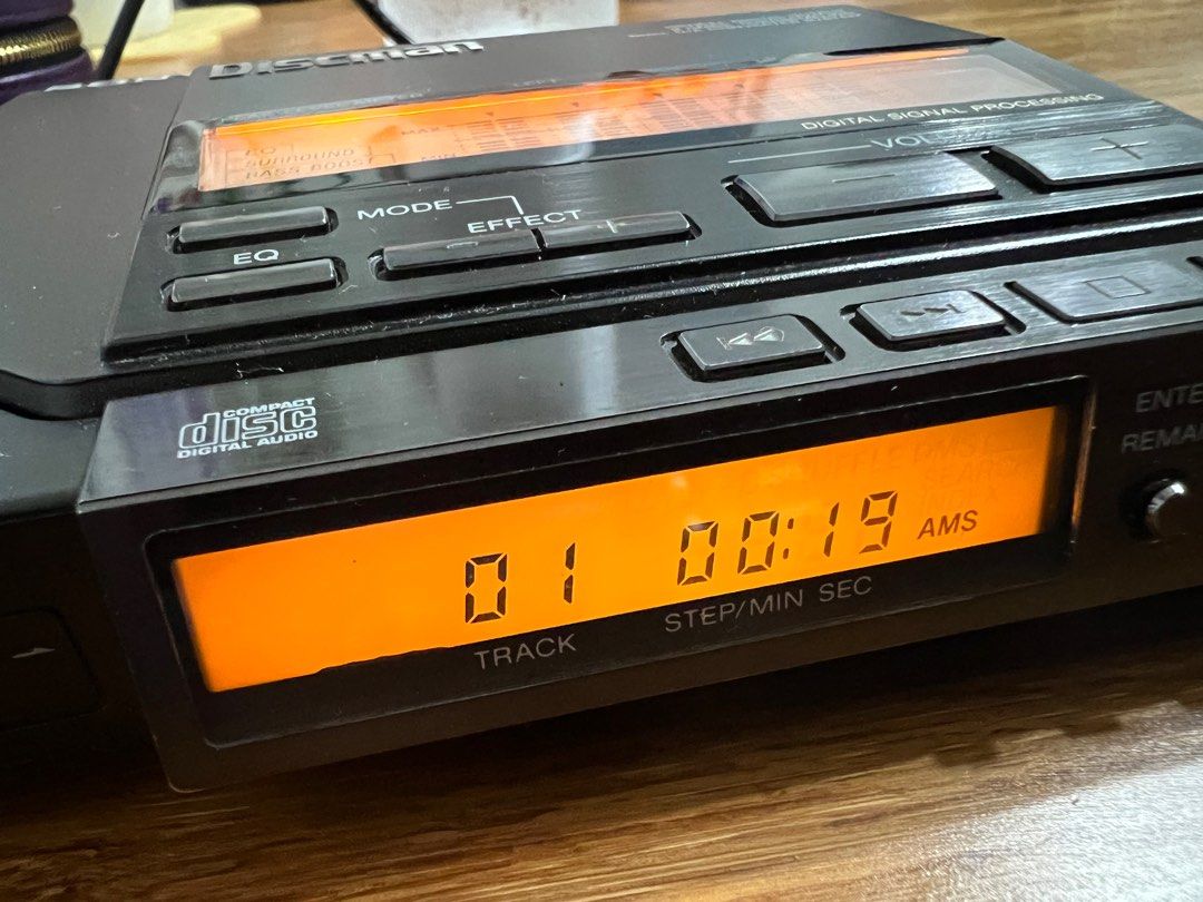sony discman d-z555 （Ed Retro Tech - Where new and old tech