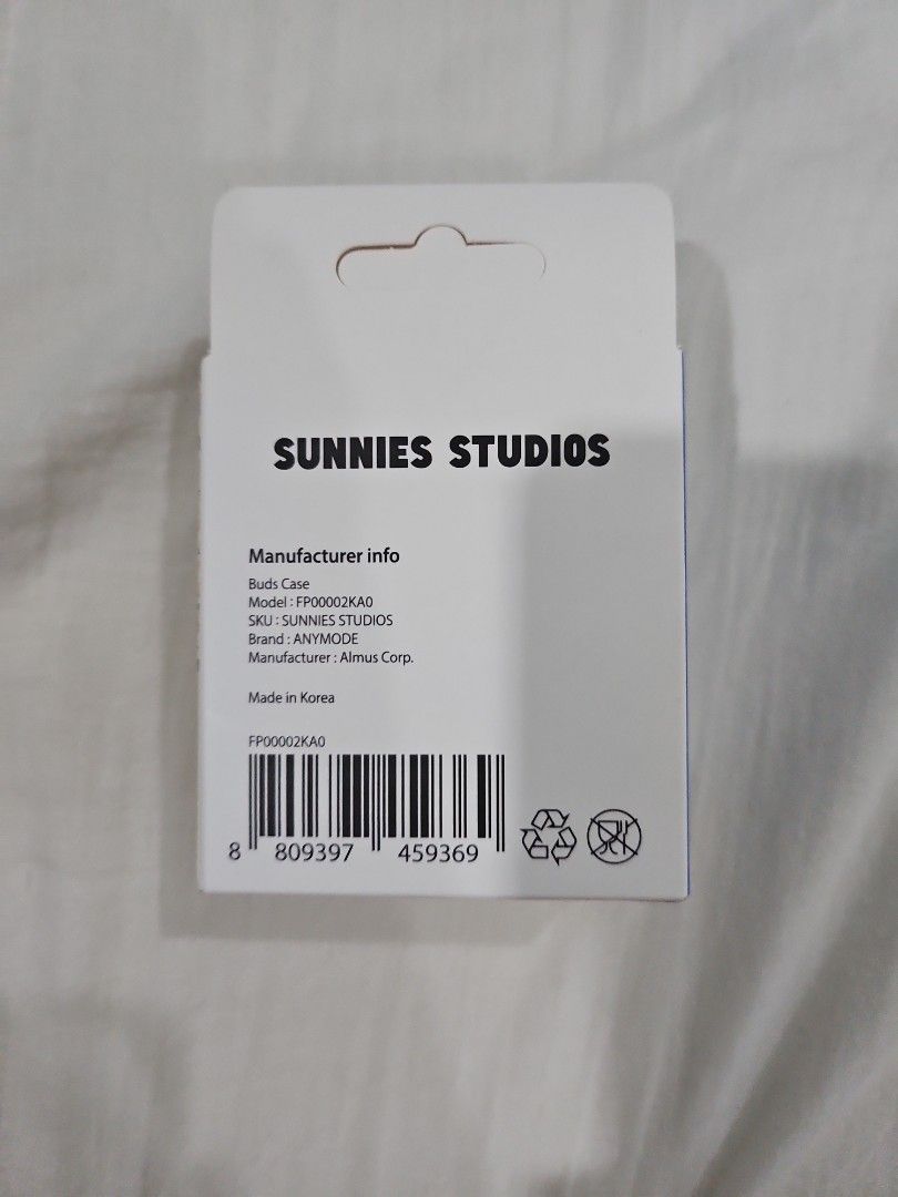 Sunnies studios samsung galaxy buds case (Category: Earphones) located in Quezon City. Submitted by mooneon (Listing ID 1324336241, Image 3). Description: .