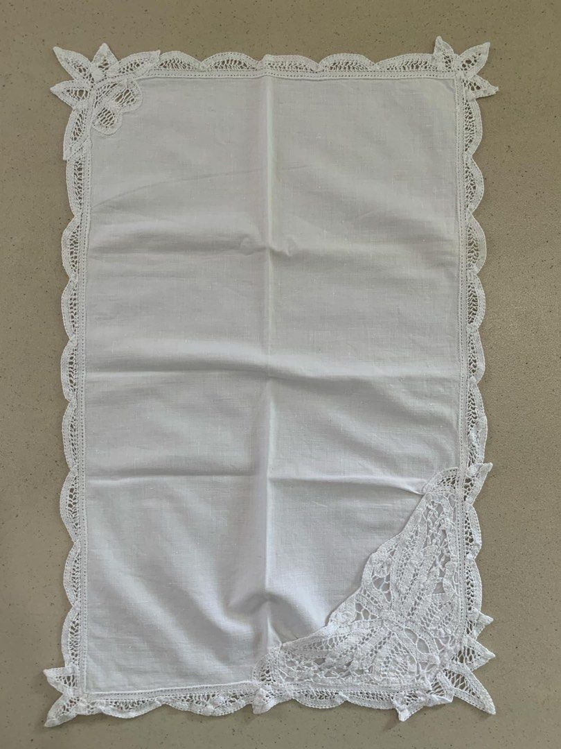 Vintage Doily (3pcs) (Category: Table Linen & Textiles) located in Quezon City. Submitted by meggoquingco (Listing ID 1324359018, Image 2). Description: .