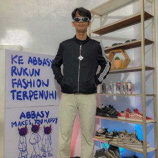 (Kategori: ) berada di . Dikirim oleh abbasystoree (ID iklan 1324263499, Gambar 1). Deskripsi: .