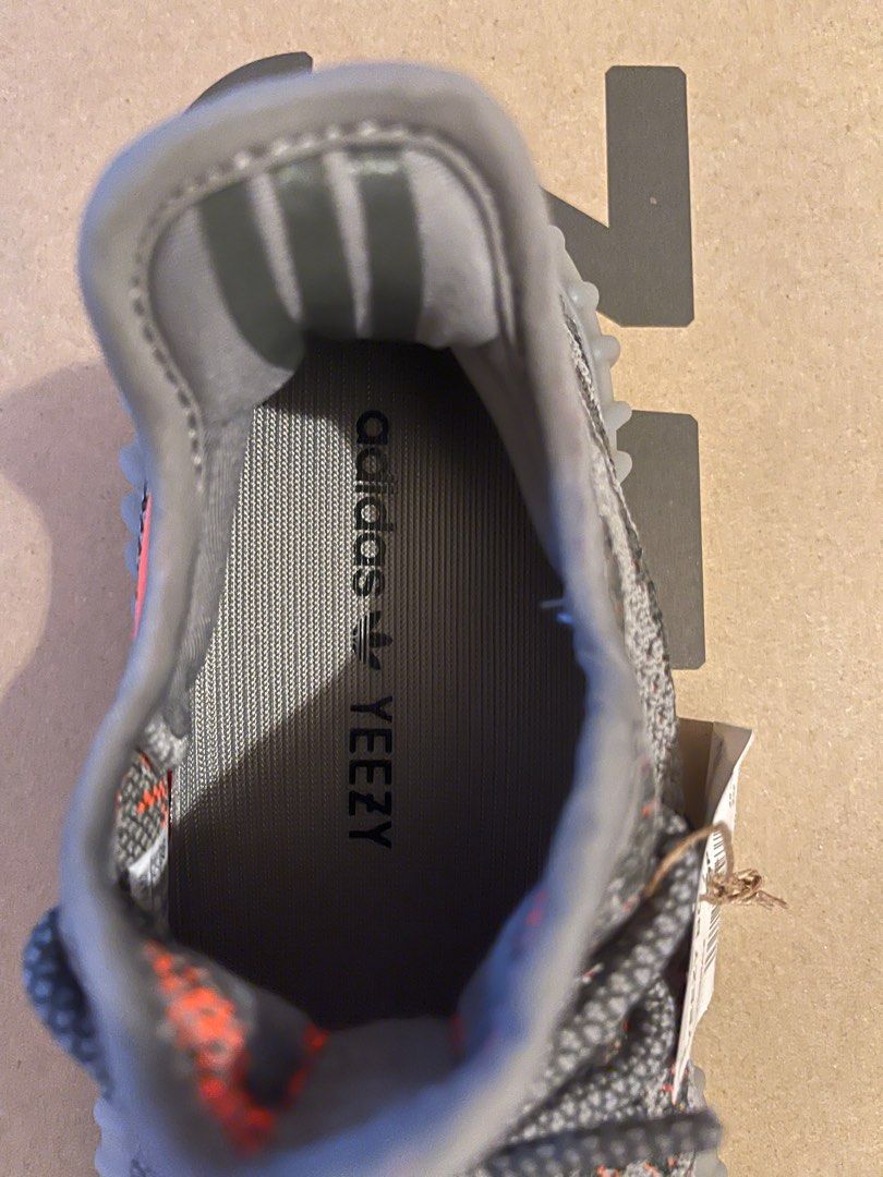 Yeezy Beluga reflective v2 (Category: Sneakers) located in Quezon City. Submitted by d.drifter (Listing ID 1324206695, Image 2). Description: sz 6 US brandnew and complete shipping from qc/makati can meet in ayala.