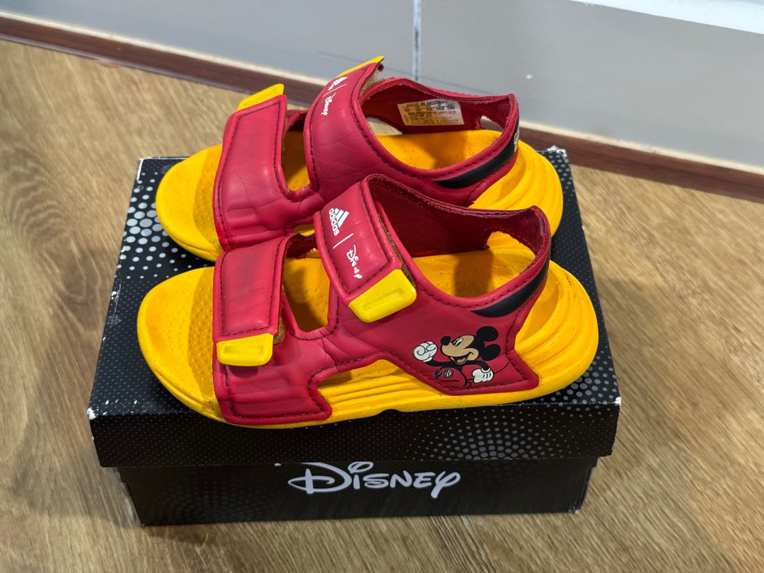 Adidas altaswim mickey store